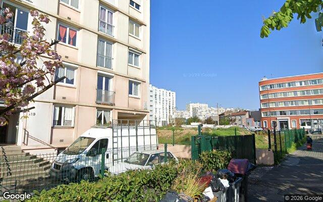 Façade : 19 place du Général de Gaulle, Montreuil